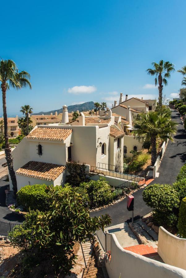 Luxurioese Und Grossraeumige Villa Mit Community Pool, Sicht Auf Das Mittelmeer Sowie Dem Mar Menor, La Manga Club Atamaría 外观 照片